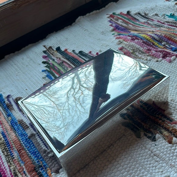 “L” monogram vintage Pottery Barn silver plated jewelry box custom gift - Picture 3 of 9